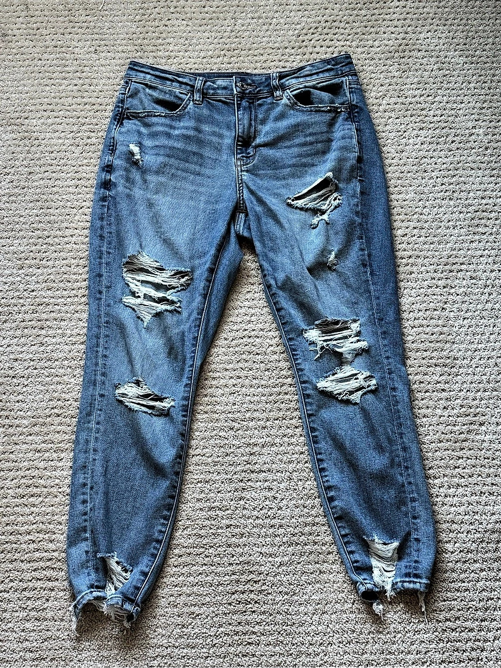 American Eagle Next Level Stretch Distressed Straight Leg Jeans Size 8
